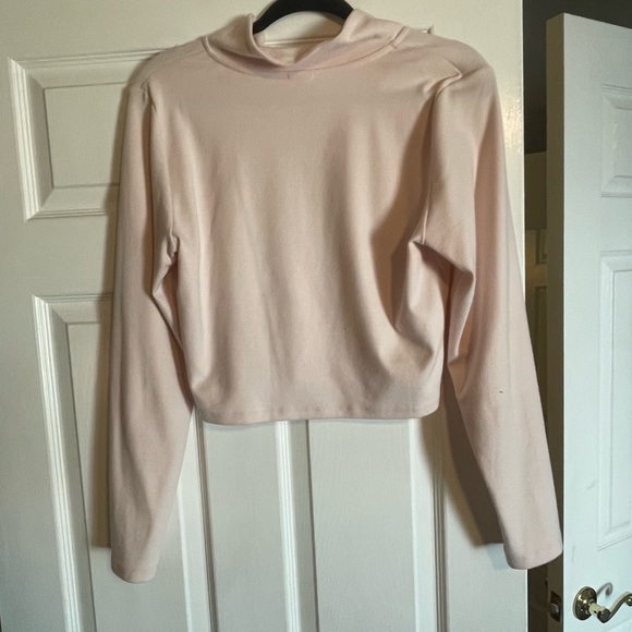 Aritzia 1/4 zip - Picture 3 of 3